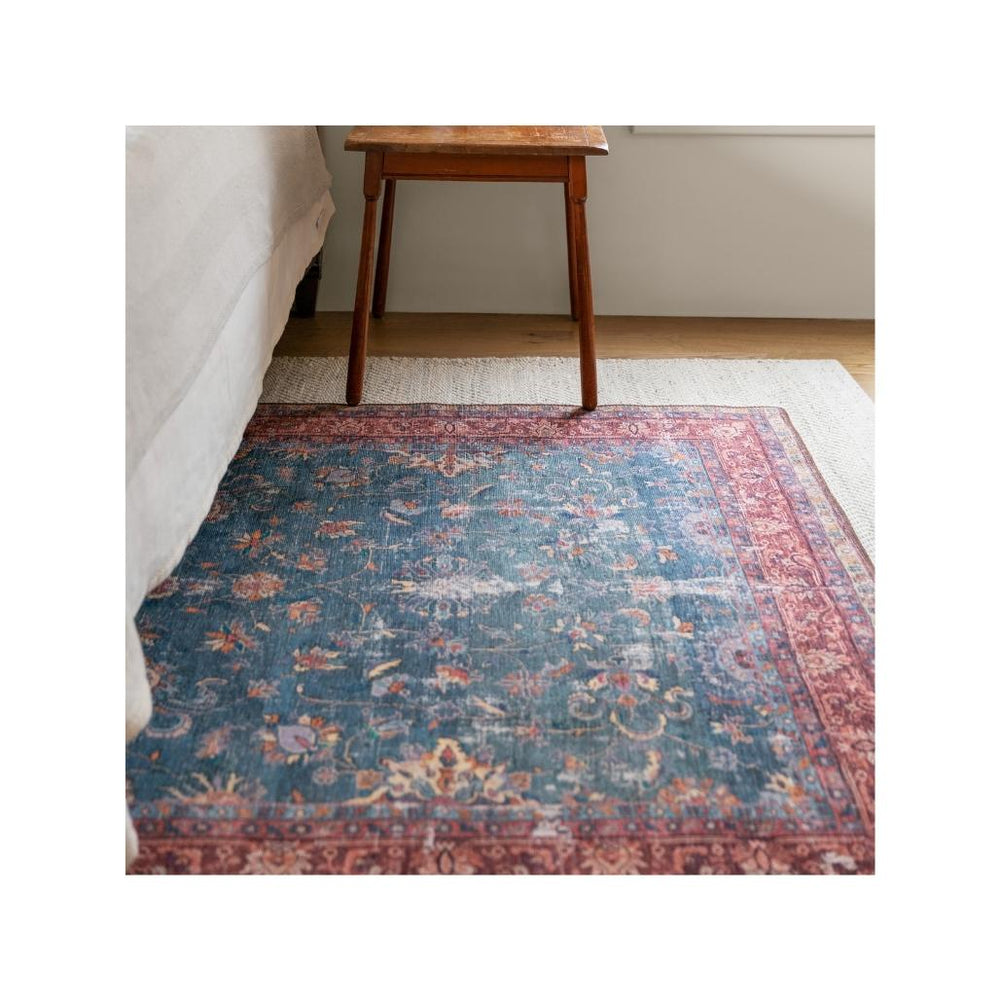 Yasha Rug